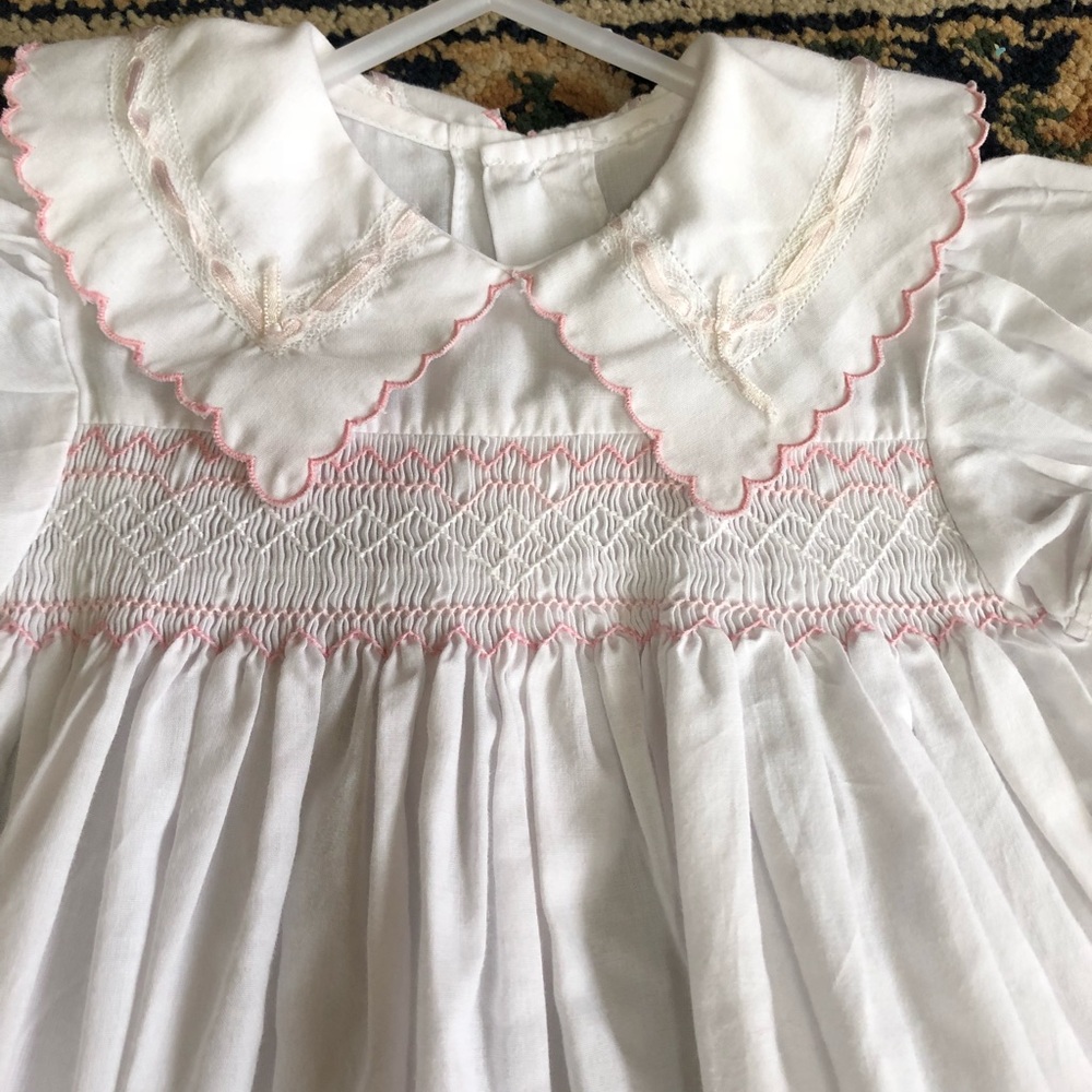 Carriage Boutique white Smocked bubble - Picture 2 of 2